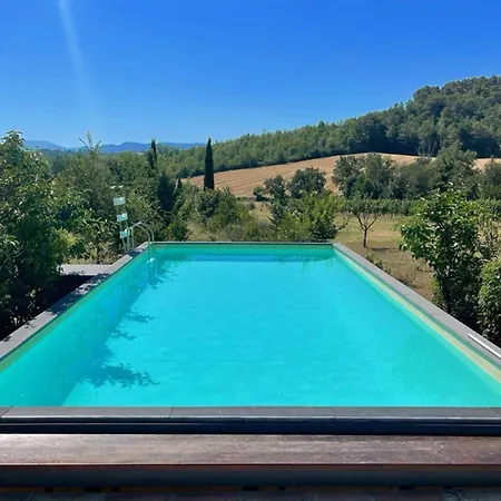 Adam House, Exclusive Pool, Outstanding Views, Vast Garden, Aircon, Sleeps 8