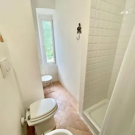 Adam House, Exclusive Pool, Outstanding Views, Vast Garden, Aircon, Sleeps 8 Villa *