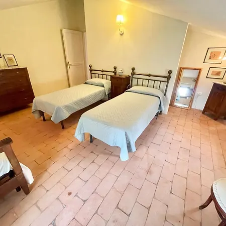 Adam House, Exclusive Pool, Outstanding Views, Vast Garden, Aircon, Sleeps 8 Villa