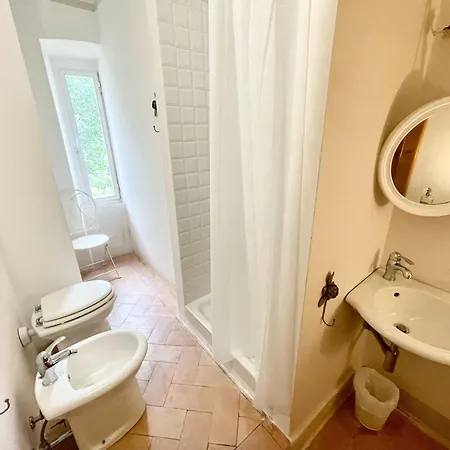 Adam House, Exclusive Pool, Outstanding Views, Vast Garden, Aircon, Sleeps 8 Villa Spoleto