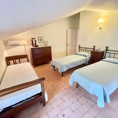 Adam House, Exclusive Pool, Outstanding Views, Vast Garden, Aircon, Sleeps 8 Spoleto