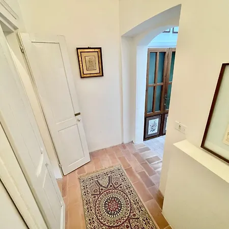 Villa Adam House, Exclusive Pool, Outstanding Views, Vast Garden, Aircon, Sleeps 8 Spoleto