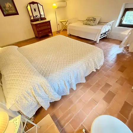 Villa Adam House, Exclusive Pool, Outstanding Views, Vast Garden, Aircon, Sleeps 8 *