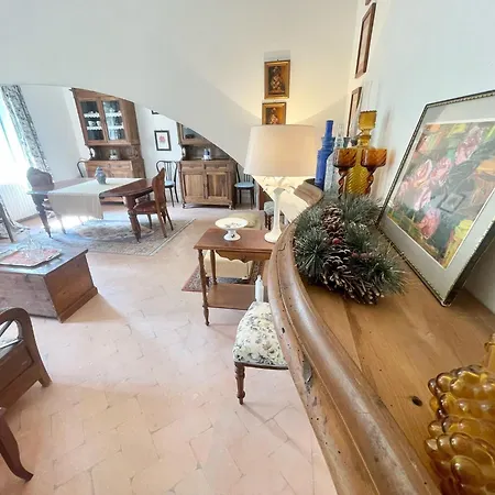 Adam House, Exclusive Pool, Outstanding Views, Vast Garden, Aircon, Sleeps 8 * Spoleto