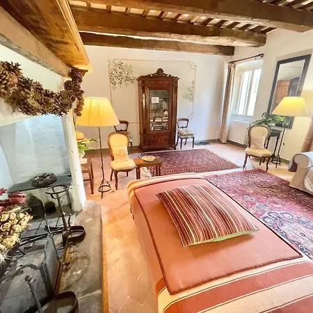 Adam House, Exclusive Pool, Outstanding Views, Vast Garden, Aircon, Sleeps 8 Spoleto