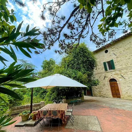 Adam House, Exclusive Pool, Outstanding Views, Vast Garden, Aircon, Sleeps 8 Villa Spoleto