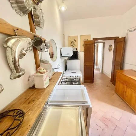 Adam House, Exclusive Pool, Outstanding Views, Vast Garden, Aircon, Sleeps 8 Villa *