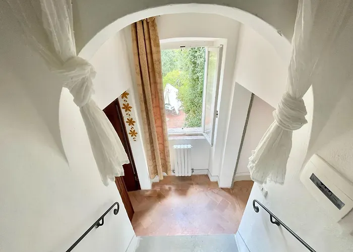 Вилла Adam House, Exclusive Pool, Outstanding Views, Vast Garden, Aircon, Sleeps 8 *