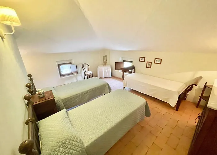 Вилла Adam House, Exclusive Pool, Outstanding Views, Vast Garden, Aircon, Sleeps 8 *