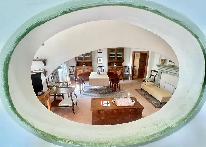 Adam House, Exclusive Pool, Outstanding Views, Vast Garden, Aircon, Sleeps 8 *