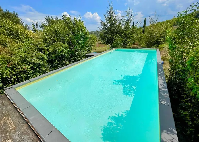 Adam House, Exclusive Pool, Outstanding Views, Vast Garden, Aircon, Sleeps 8 Вилла