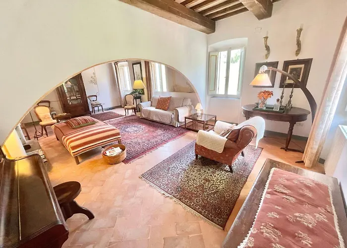 Вилла Adam House, Exclusive Pool, Outstanding Views, Vast Garden, Aircon, Sleeps 8 *